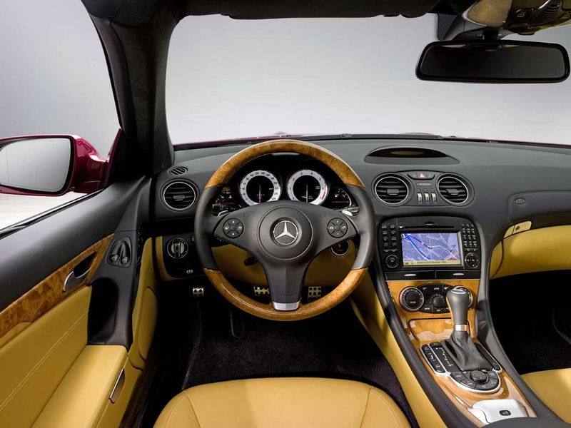 Interior_1__2009_Mercedes_Benz_SL.jpg