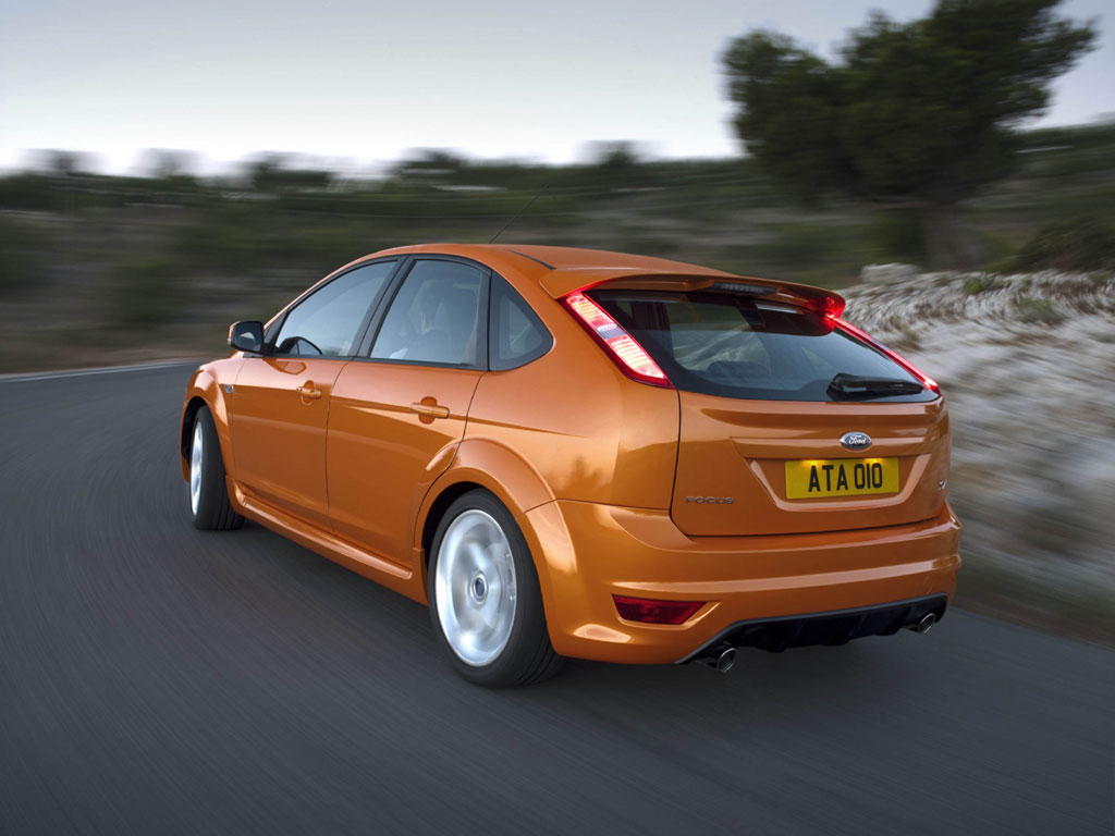 2008_ford_focus_st_2.jpg