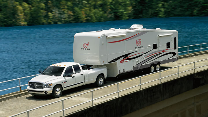 ext_3500_dually_phtgal_07.jpg