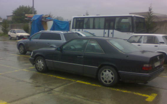 BENZ320.jpg