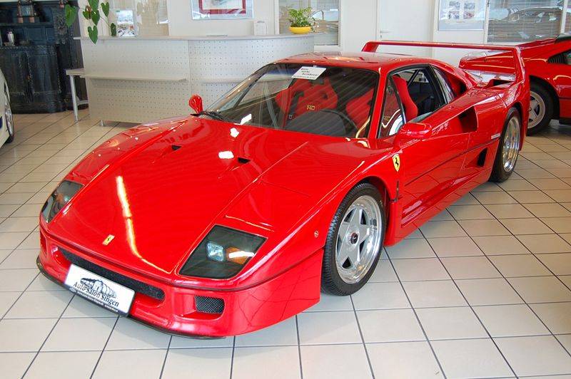 800px_Ferrari_F40_at_Auto_Salon_Singen_Germany_432393386.jpg
