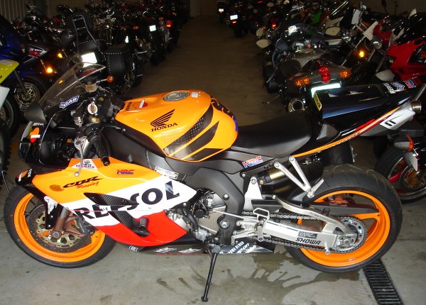 Honda_Cbr_1000_Rr.jpg