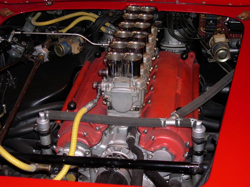 1961_Ferrari_250_TR_61_Spyder_Fantuzzi_engine.jpg