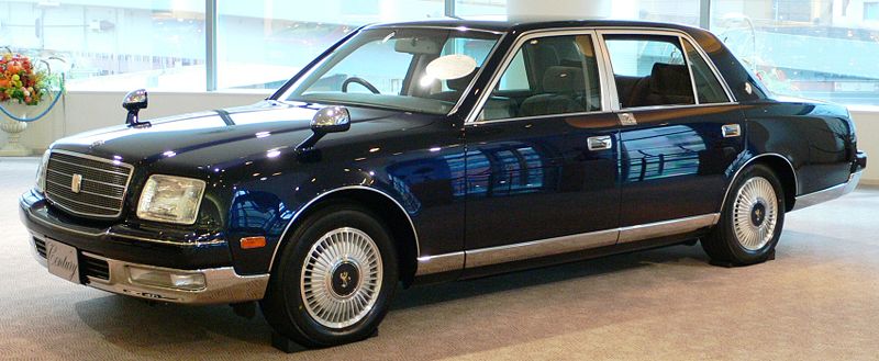 800px_1997_Toyota_Century_01.jpg