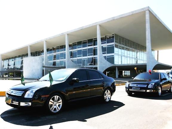 Brazilian_Presidential_Motorcade.jpg