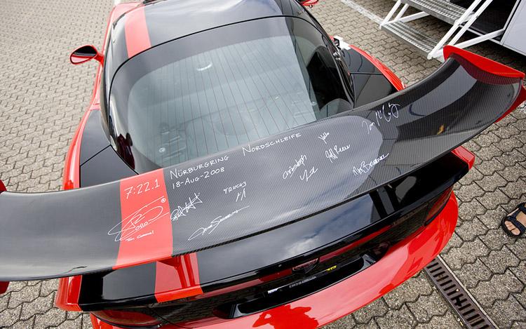 112_0808_17z_dodge_viper_ACR_spoiler.jpg