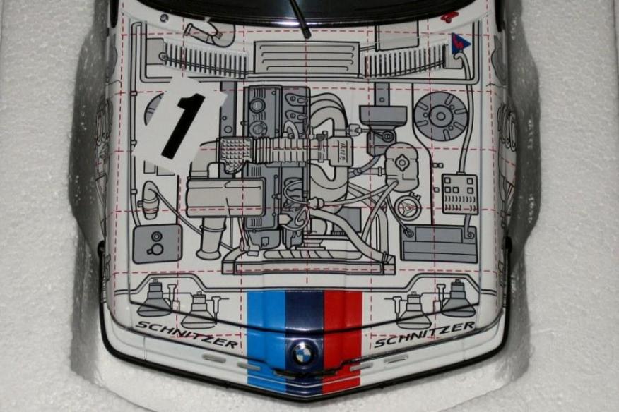 M635_motorhaube_gross.jpg