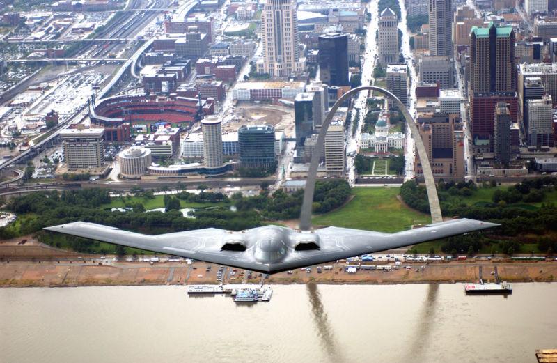 800px_B_2_Spirit_060810_F_6701P_004.jpg