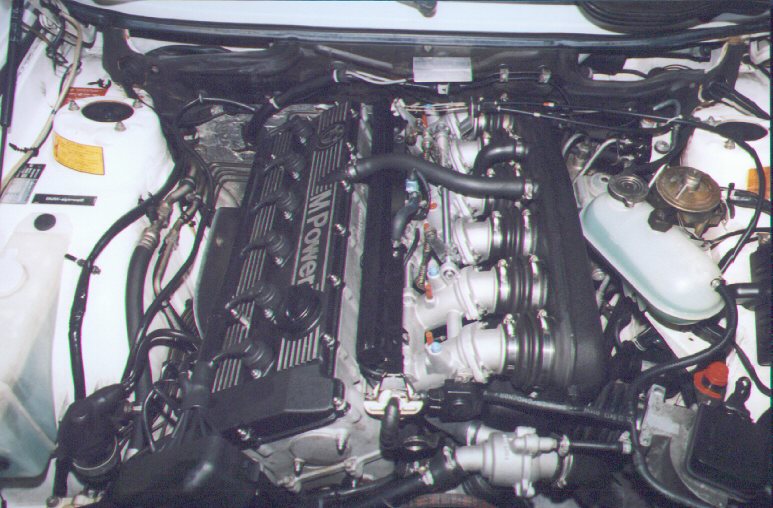 E28m5engine01.jpg