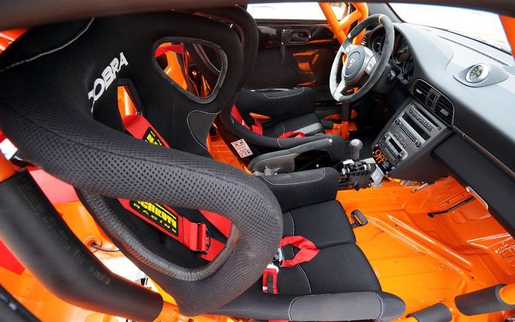 2010_Porsche_9ff_GTurbo_750_by_Jan_Fatthauer_Interior_View.jpg