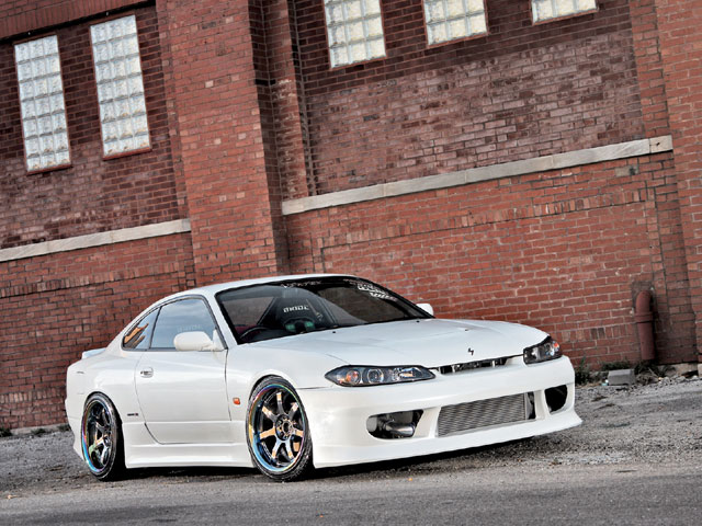 turp_0804_07_z_1998_nissan_silvia_s15_exterior.jpg