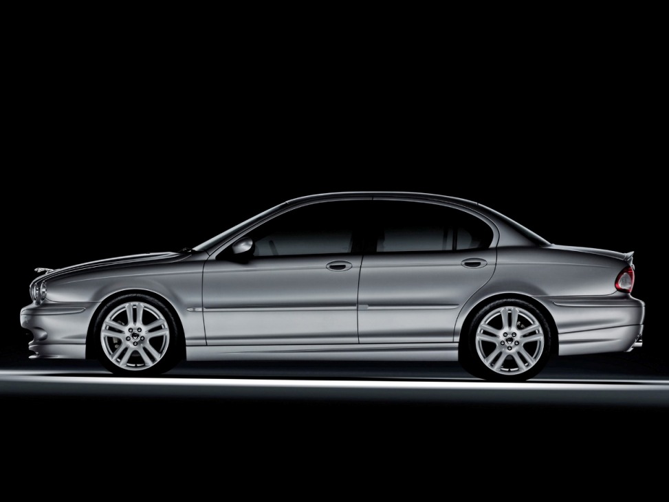 2005_Jaguar_X_Type_Sport_Side_Studio_1920x1440.jpg