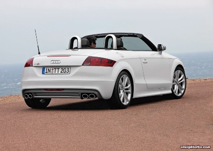 43_oneighturbo_2011_Audi_TT_040710.jpg