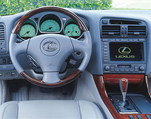 08_09_29_2000_lexus_gs_interior.jpg