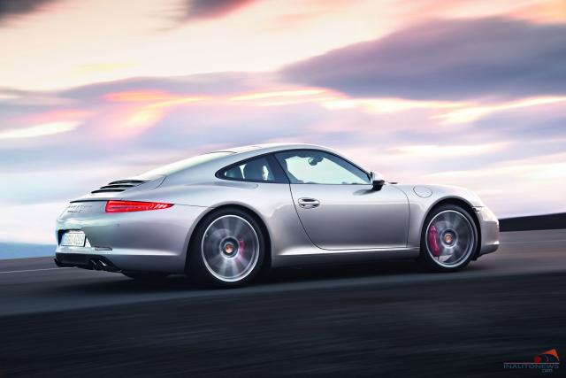 2012_Porsche_911_Carrera_06.jpg