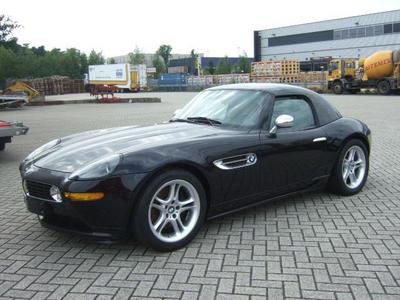 bmw_z8_77.jpg