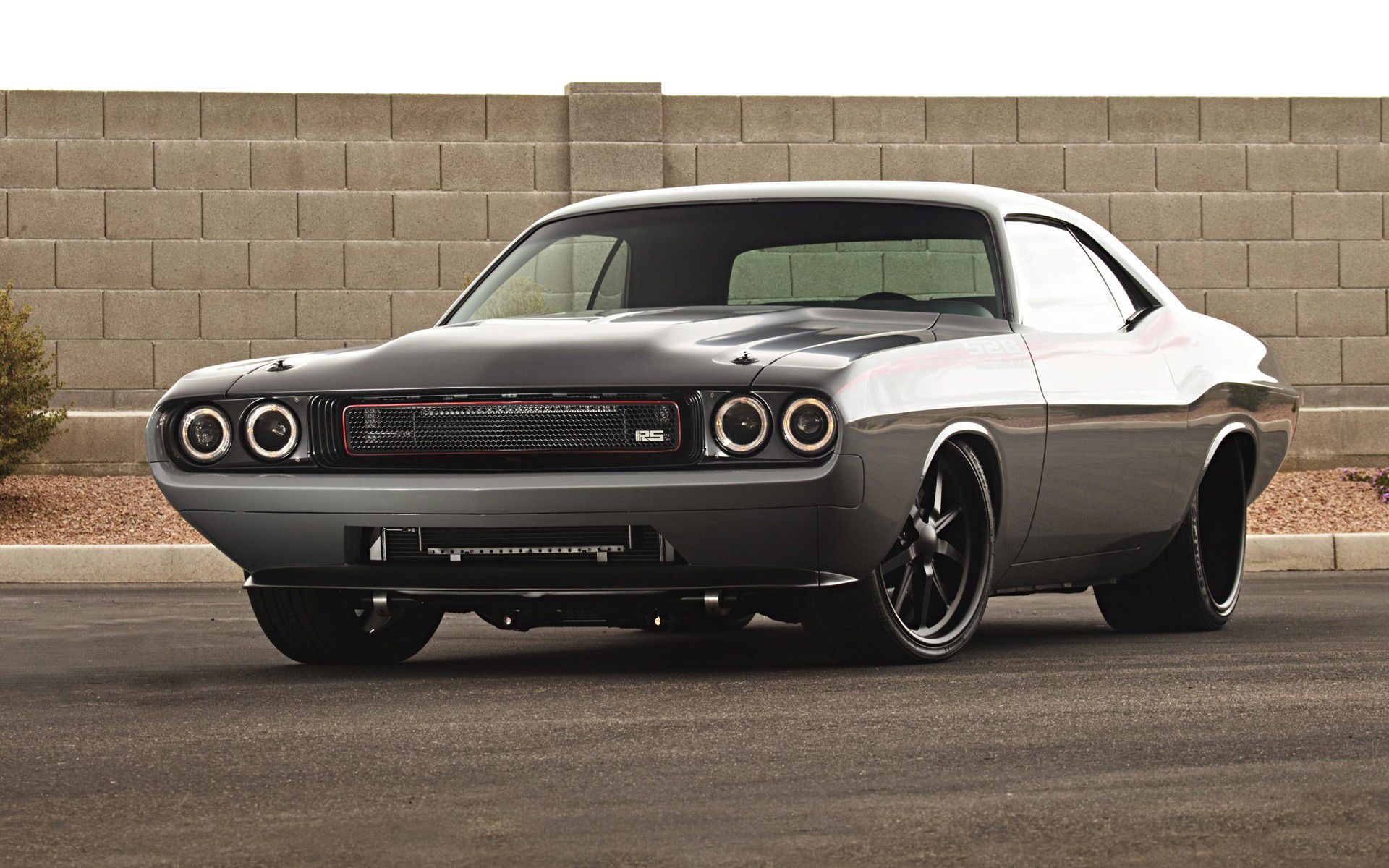 roadster_shop_1970_challenger_wide.jpg