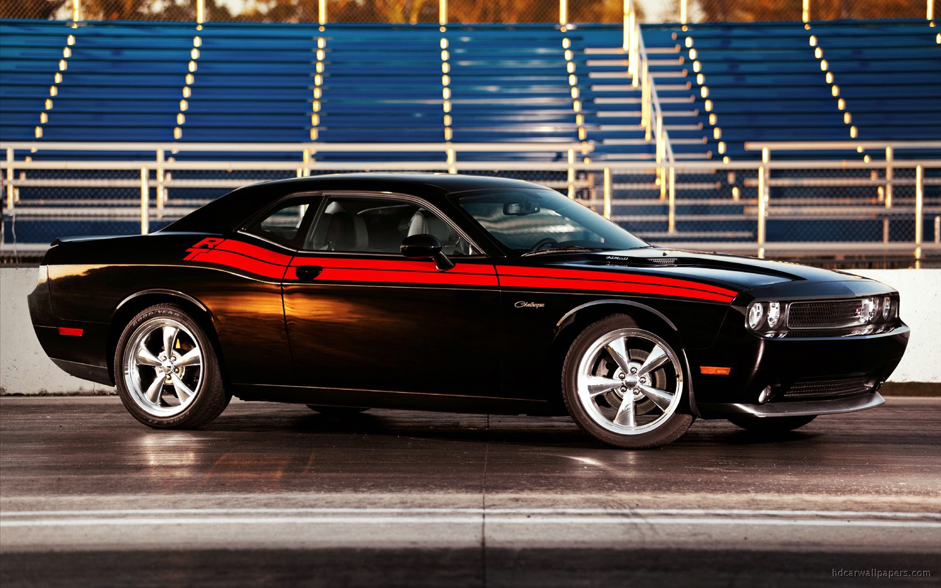 2011_dodge_challenger_2_wide.jpg