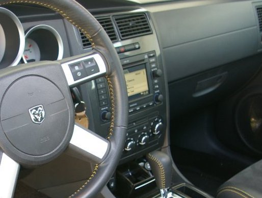 2007_Dodge_Charger_4.jpg