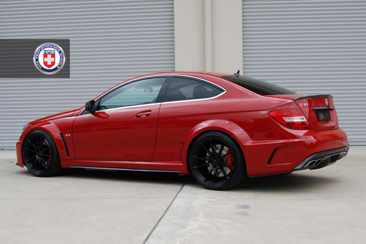 mercedes_c63_amg_black_series_on_hre_wheels_1.png