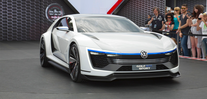 VW_Golf_GTE_Sport_702x336.png