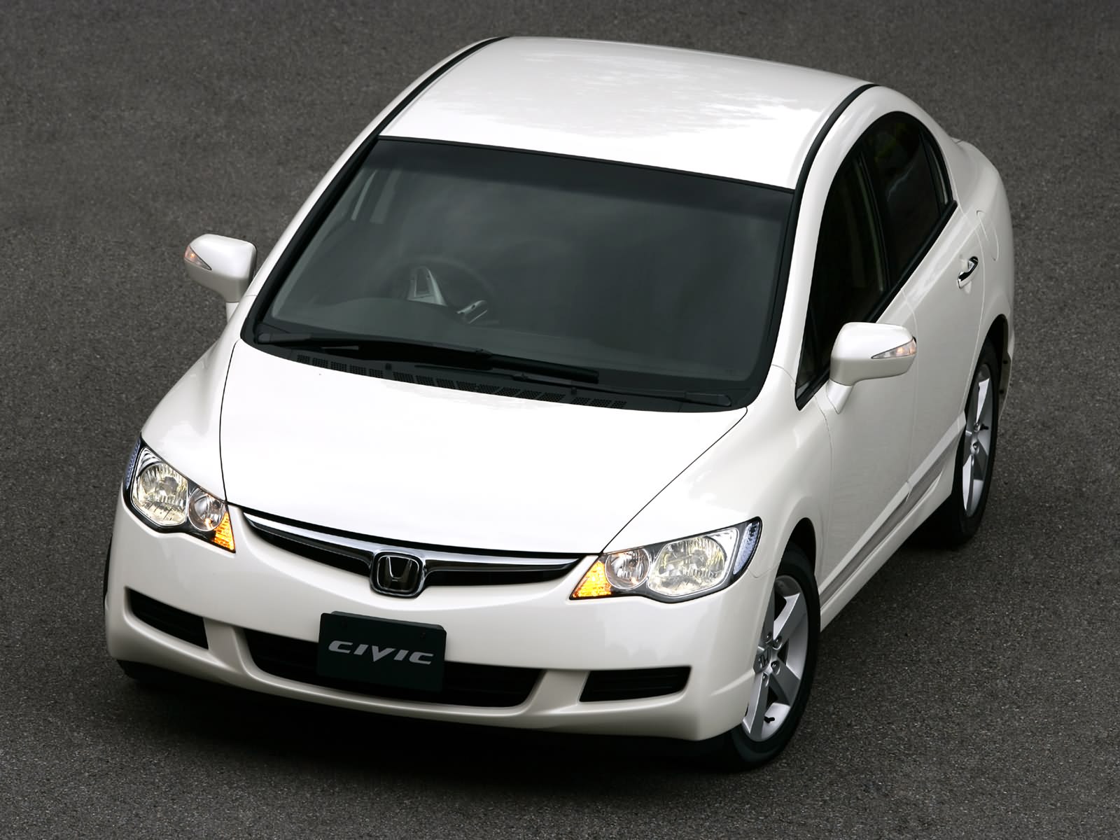 2006_Honda_Civic_1.8GL_japanese_version_002_6240.jpg