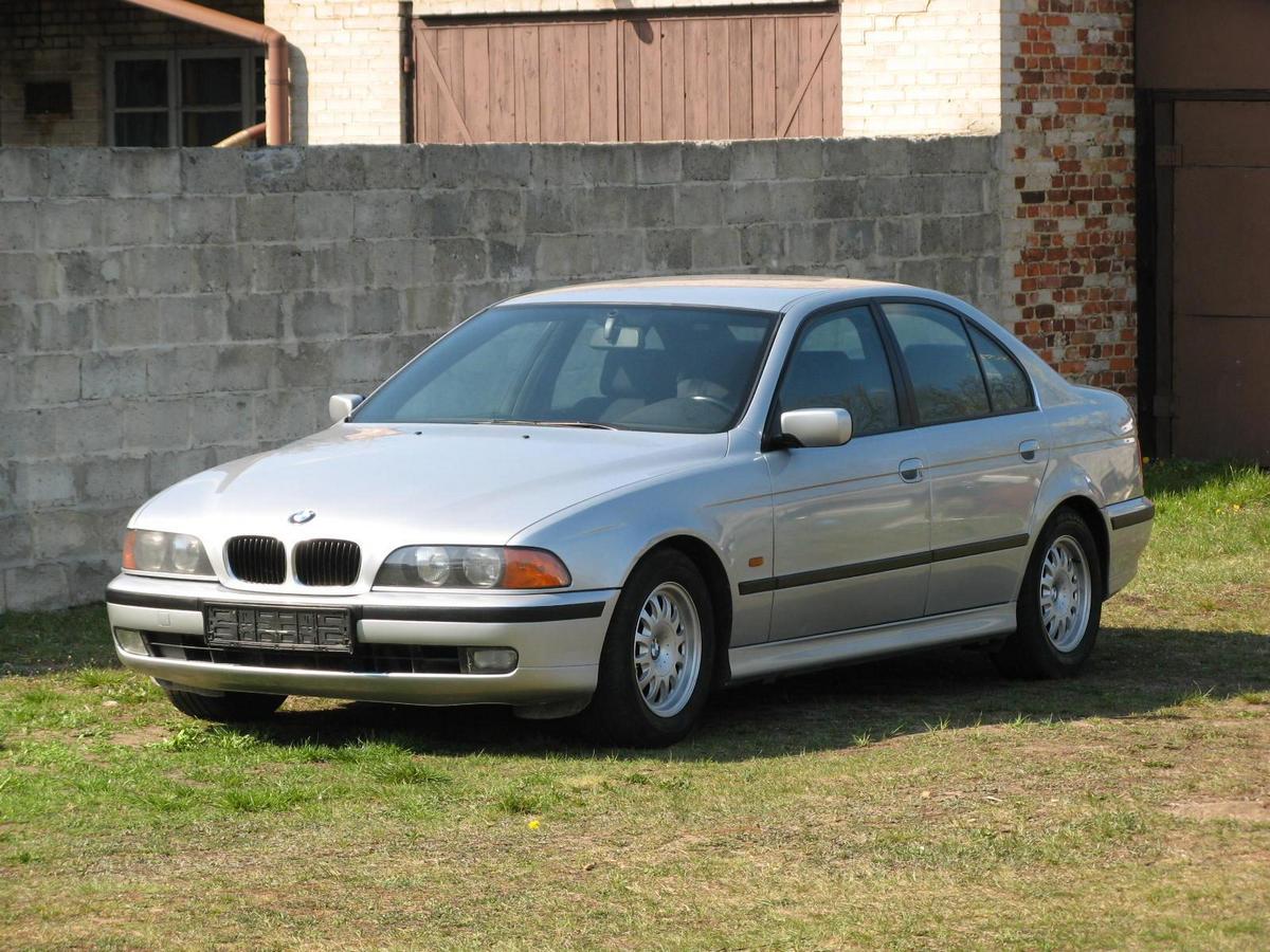 bmw_525_tds_02.jpg