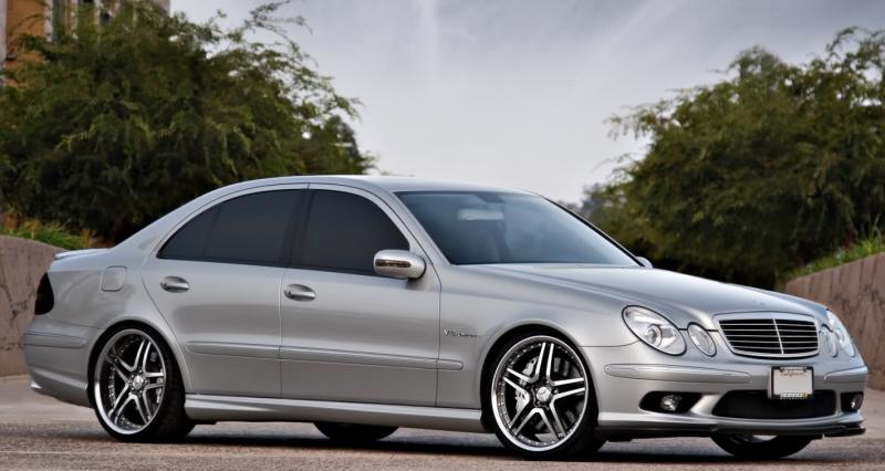 normal_3851_w211_amg_e55_front_bumper_body_kit_frontfanger_kofanger_frontspoiler_bakspoiler_sidokjolar.jpg