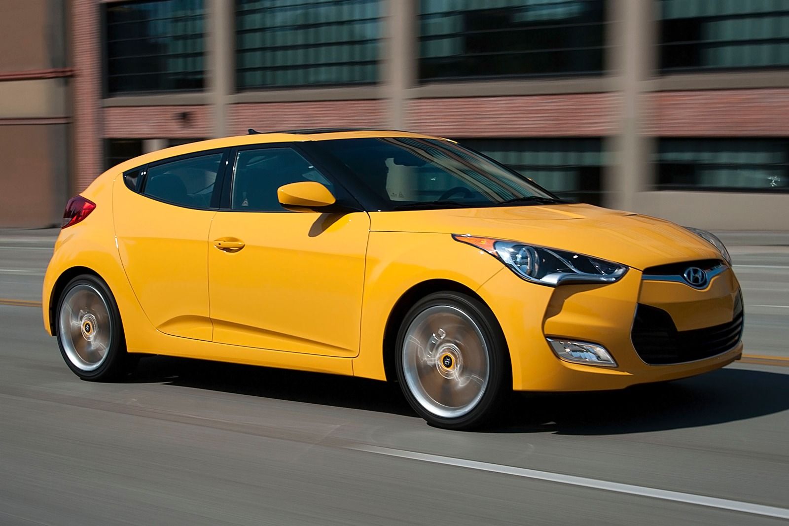 2015_hyundai_veloster_6.jpg