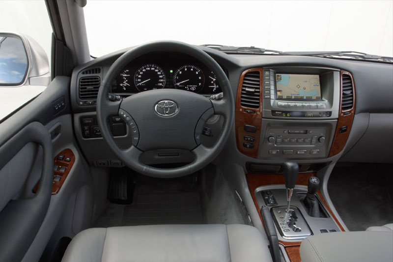 toyota_land_cruiser_100_2716_11.jpg