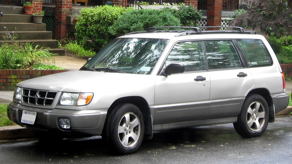 1998_2000_Subaru_Forester.jpg