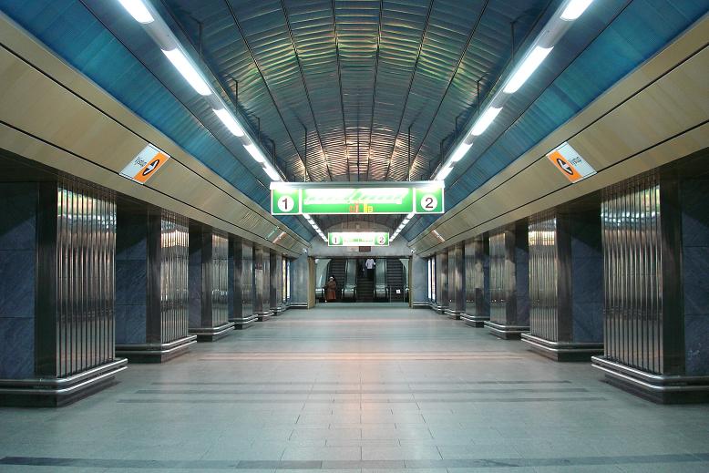 metro_a_namesti_miru.jpg