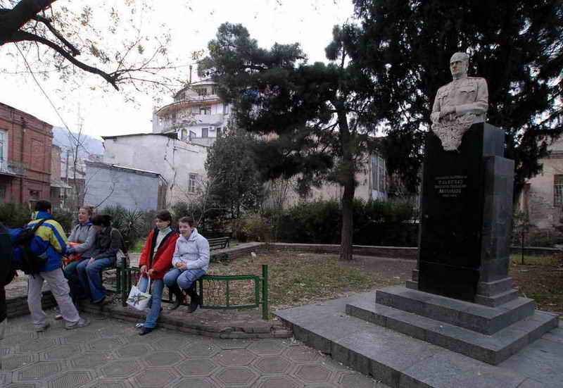 tbilisis_hamqari1_resize_resize.jpg