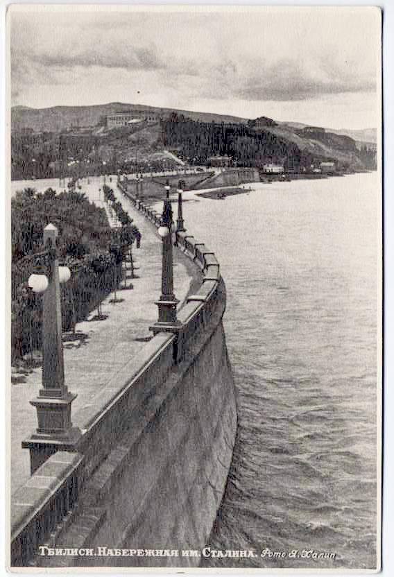 tbilis_stalinis_sanapiro.jpg