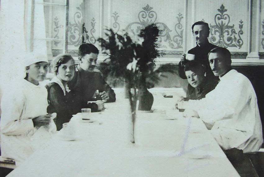 Personal_54.Hospital.Tiflis.1917.det.jpg