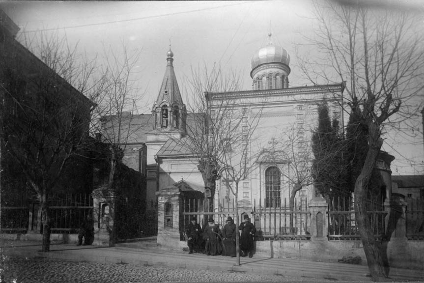 kaloubnis_tadzari.jpg