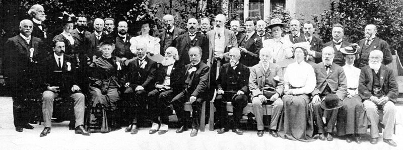 800px_Weltfriedenskongress_1907.jpg