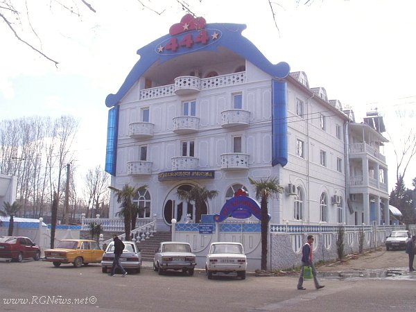 444.jpg