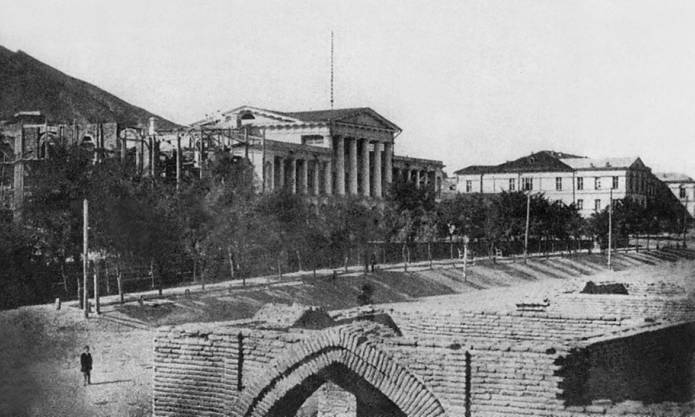 i_008.jpg