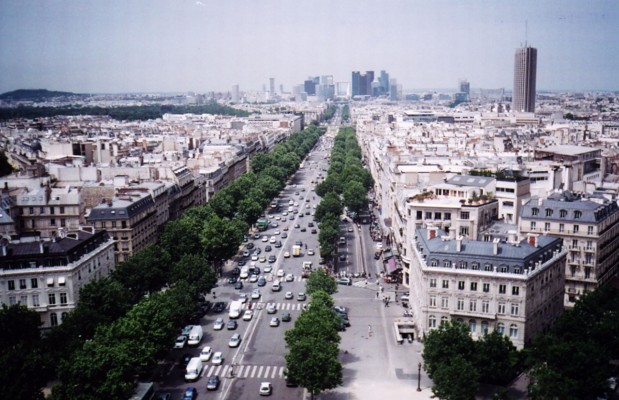 Paris_20__20Tree_Lined_20Boulevard___.jpg