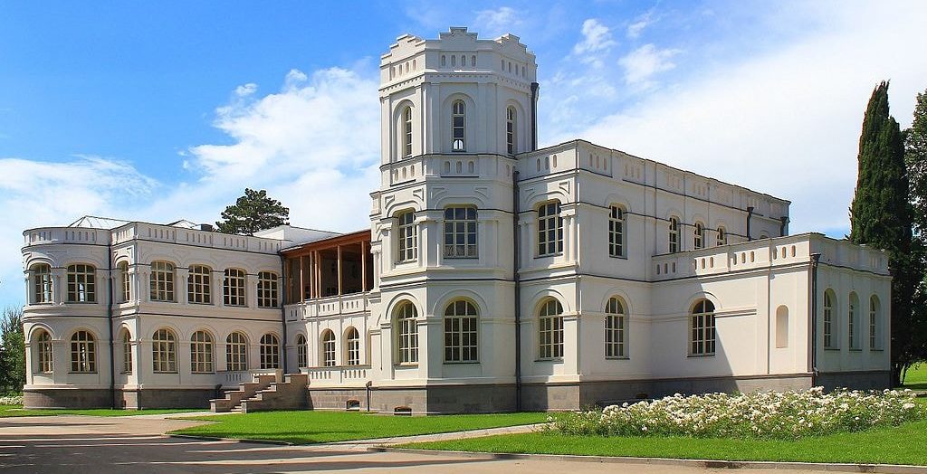chateau_mukhrani_e1553252855856.jpg