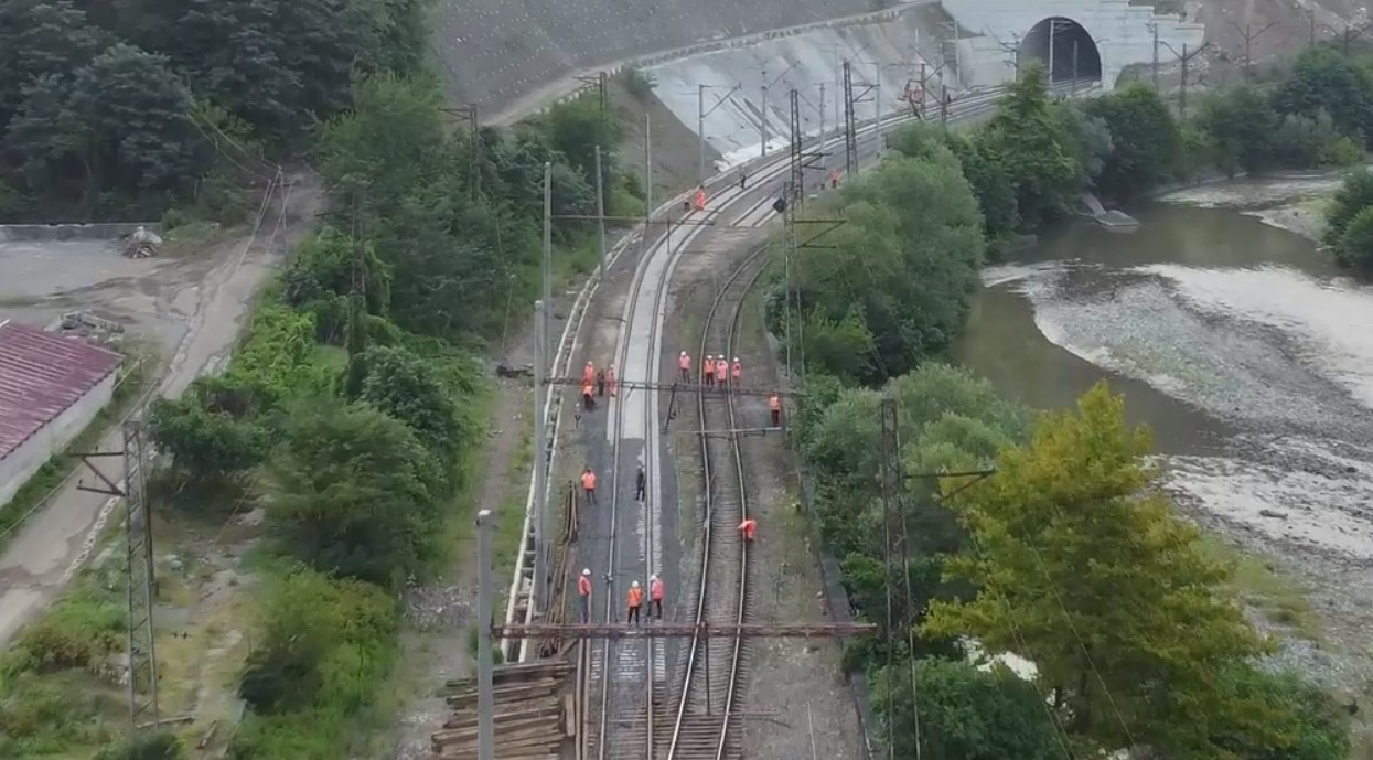 railway2.jpg