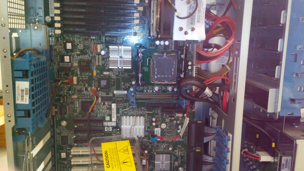 HP_ProLiant_ML150_G3_Dual_Xeon.jpg