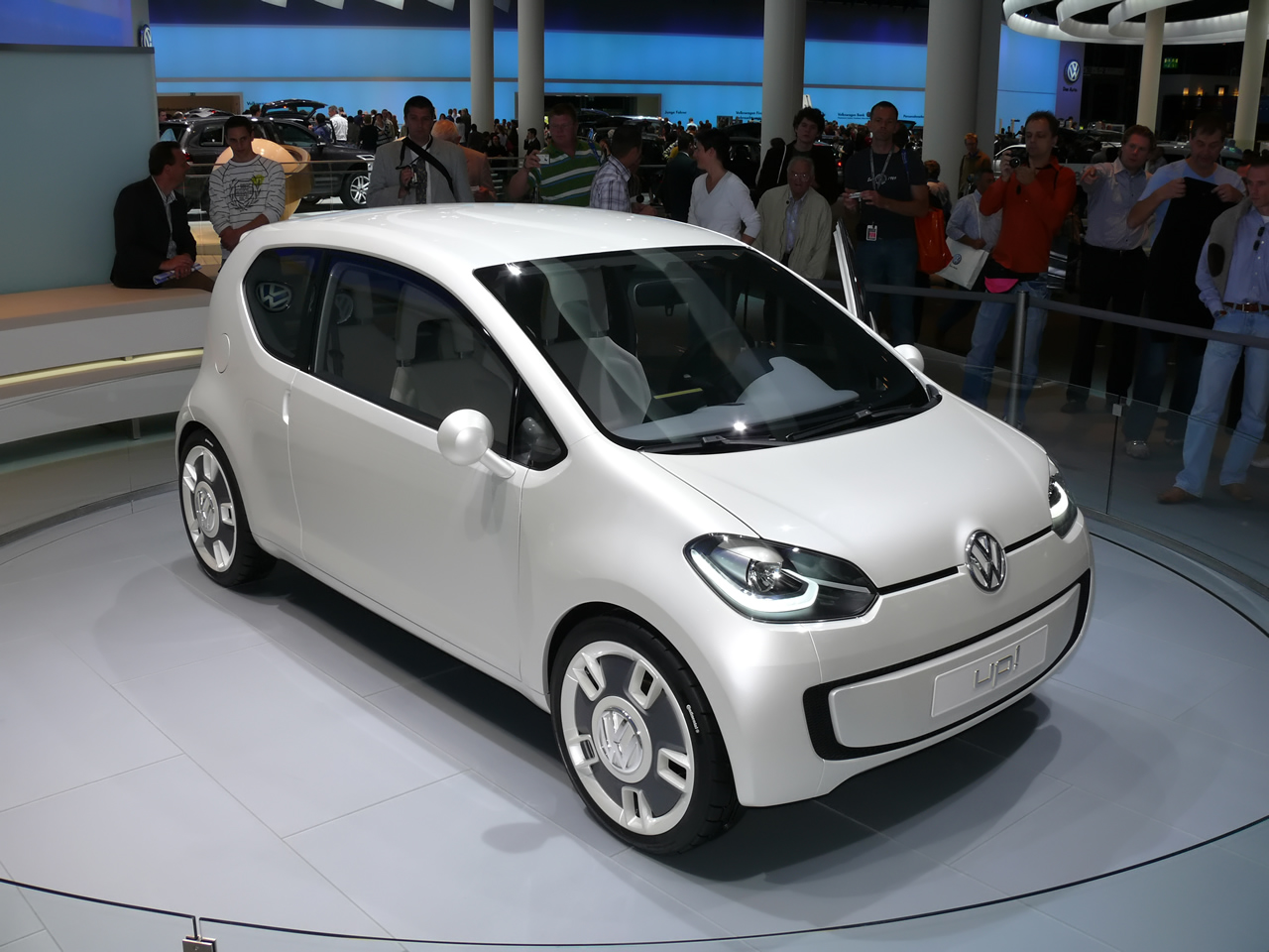 VW_Up_front_right_view_4019240477_67a299ff60_o.jpg