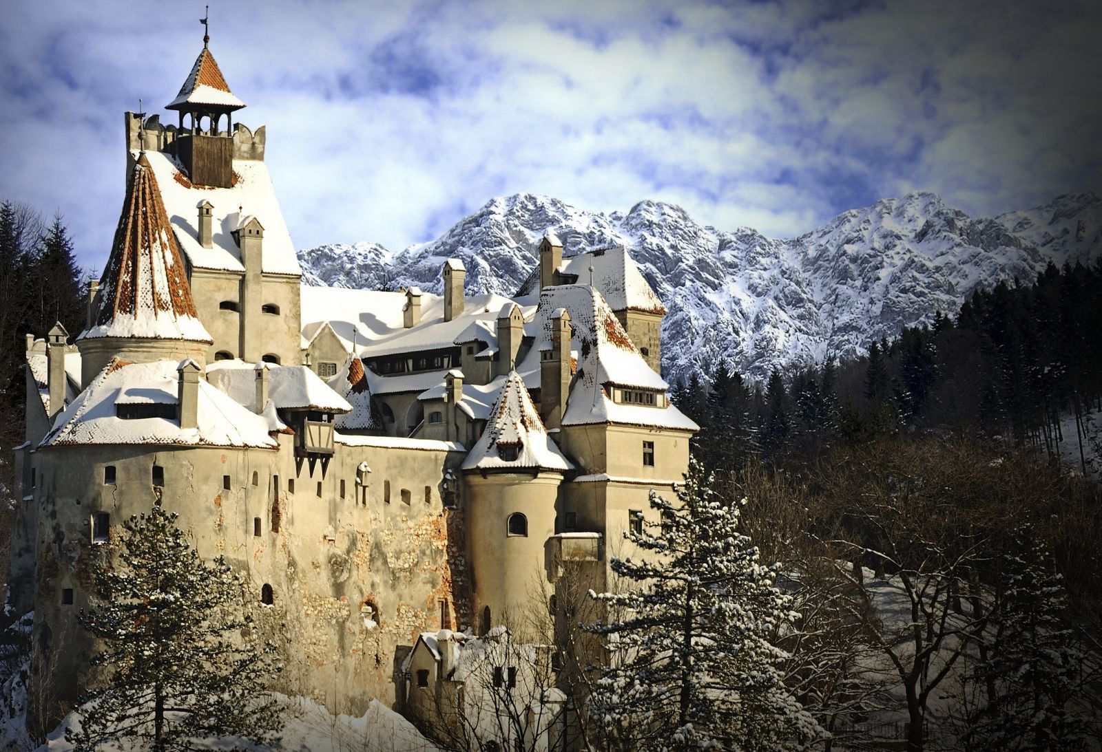 Bran_castl_Romania.jpg