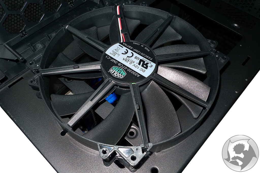 coolermaster_haf_x_top_fan.jpg