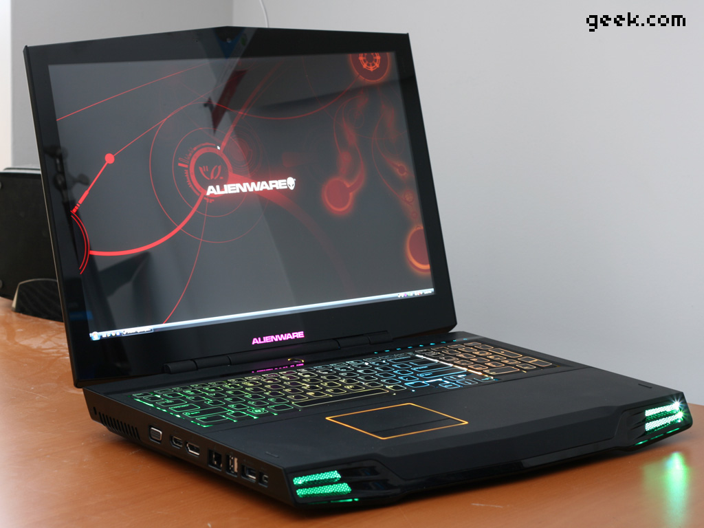 alienware_m17x_05_cover.jpg