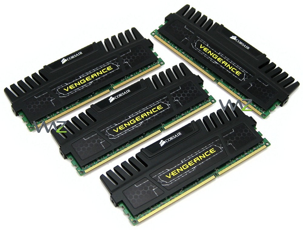 corsair_cmz16gx3m4a1600c9_ampl_3.jpg