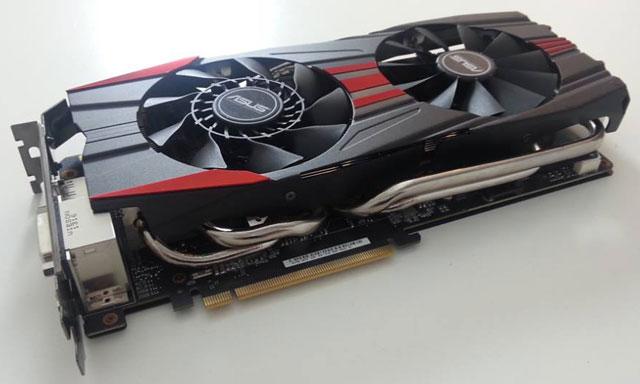 111464_asus_780_dc2_oc_2.jpg