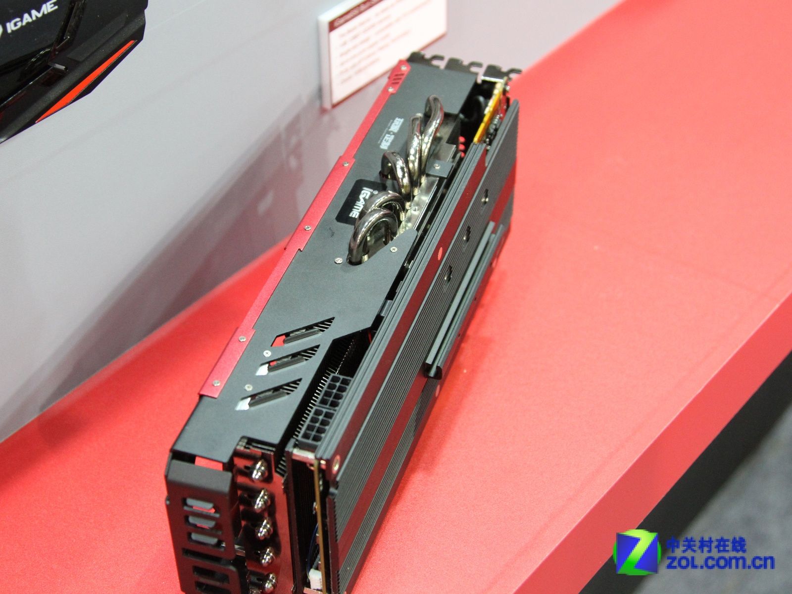 Colorful_iGame_GTX_780_KUDAN_4.jpg